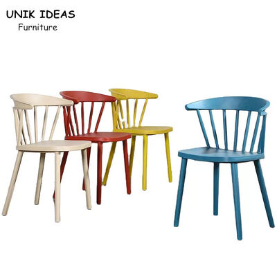 Giá tốt. Ergonomic Elegant Nordic Dining Chair PP Plastic Stackable With Non Slip Feet trực tuyến